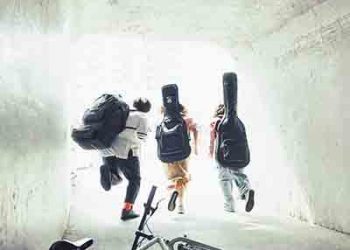 Hikarinonakani – Houkago Daisensou (Mini Album) [FLAC + MP3]